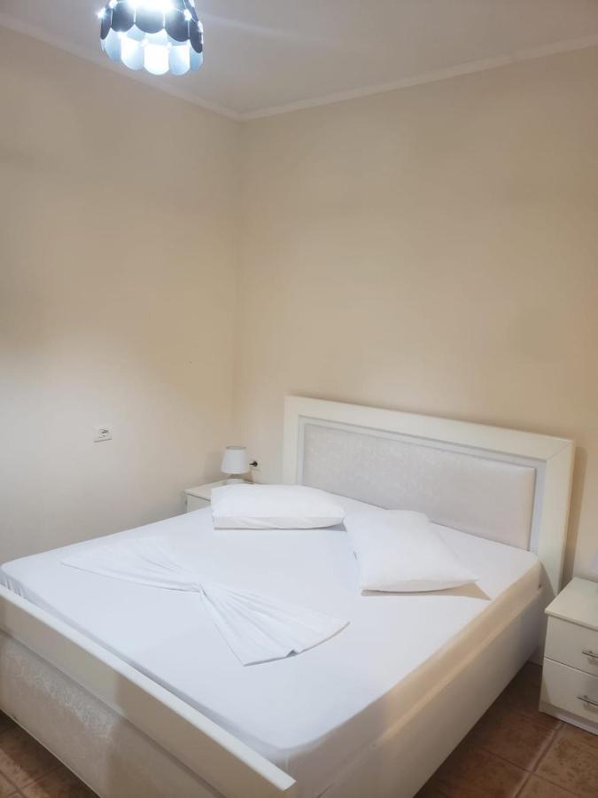 Hotel Kaloshi Mezez 外观 照片