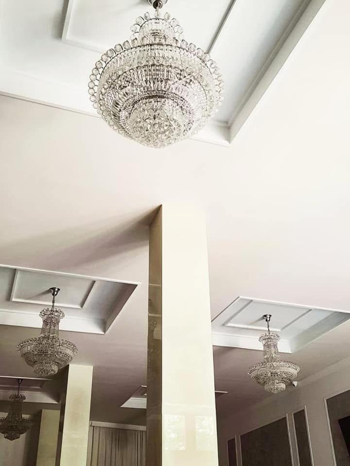 Hotel Kaloshi Mezez 外观 照片